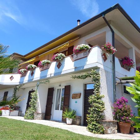 Hotel Il Colle Della Brina Sarzana Exterior foto