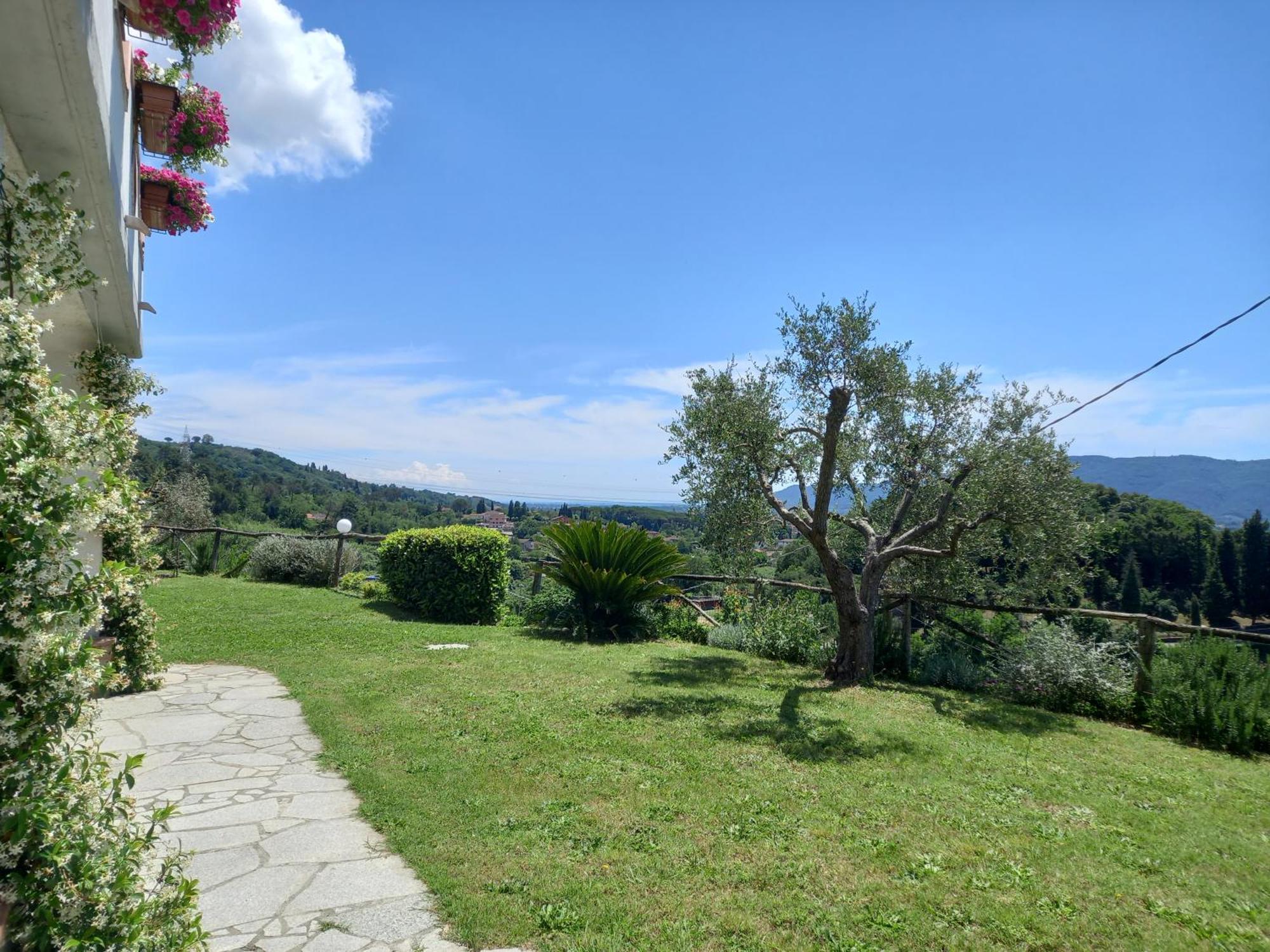 Hotel Il Colle Della Brina Sarzana Exterior foto